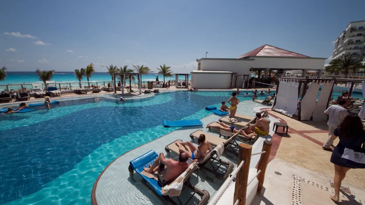 Hyatt Zilara Cancun wedding resort
